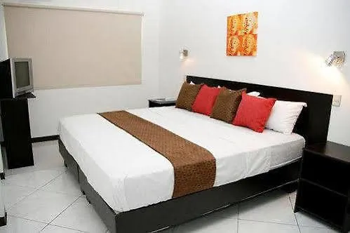Tabuba Guest House Гуаякиль 2*,  Эквадор